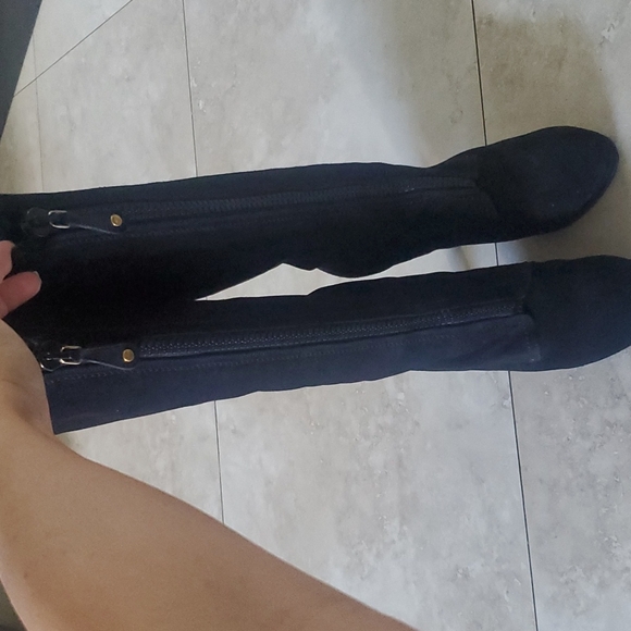 Gucci Boots 8 1/2 black suede high heel boot - Picture 3 of 5